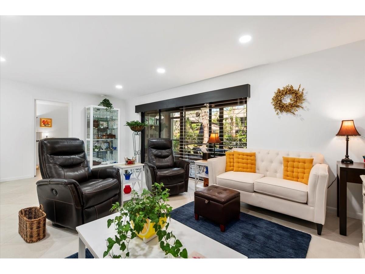 1708 Glenhouse Drive #313 Sarasota FL 34231 A4685645 image12