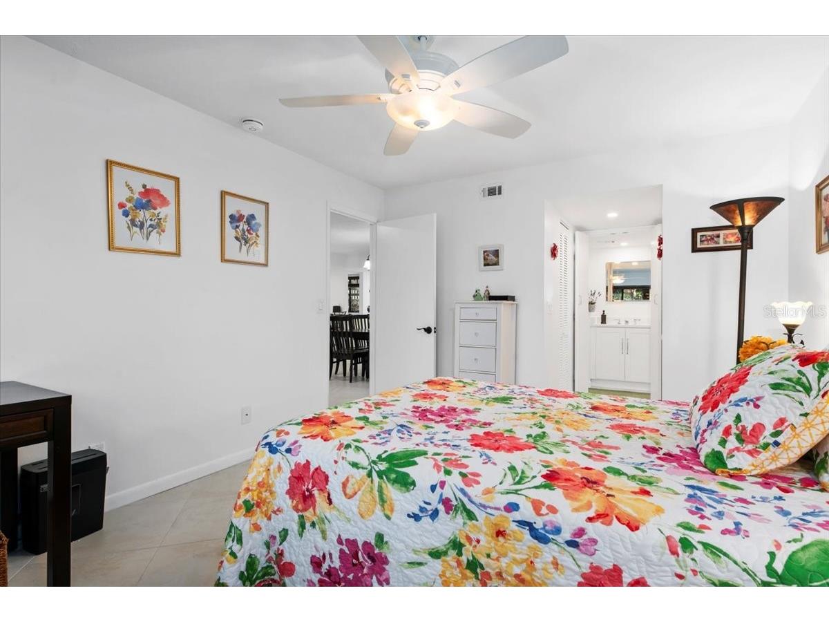 1708 Glenhouse Drive #313 Sarasota FL 34231 A4685645 image15