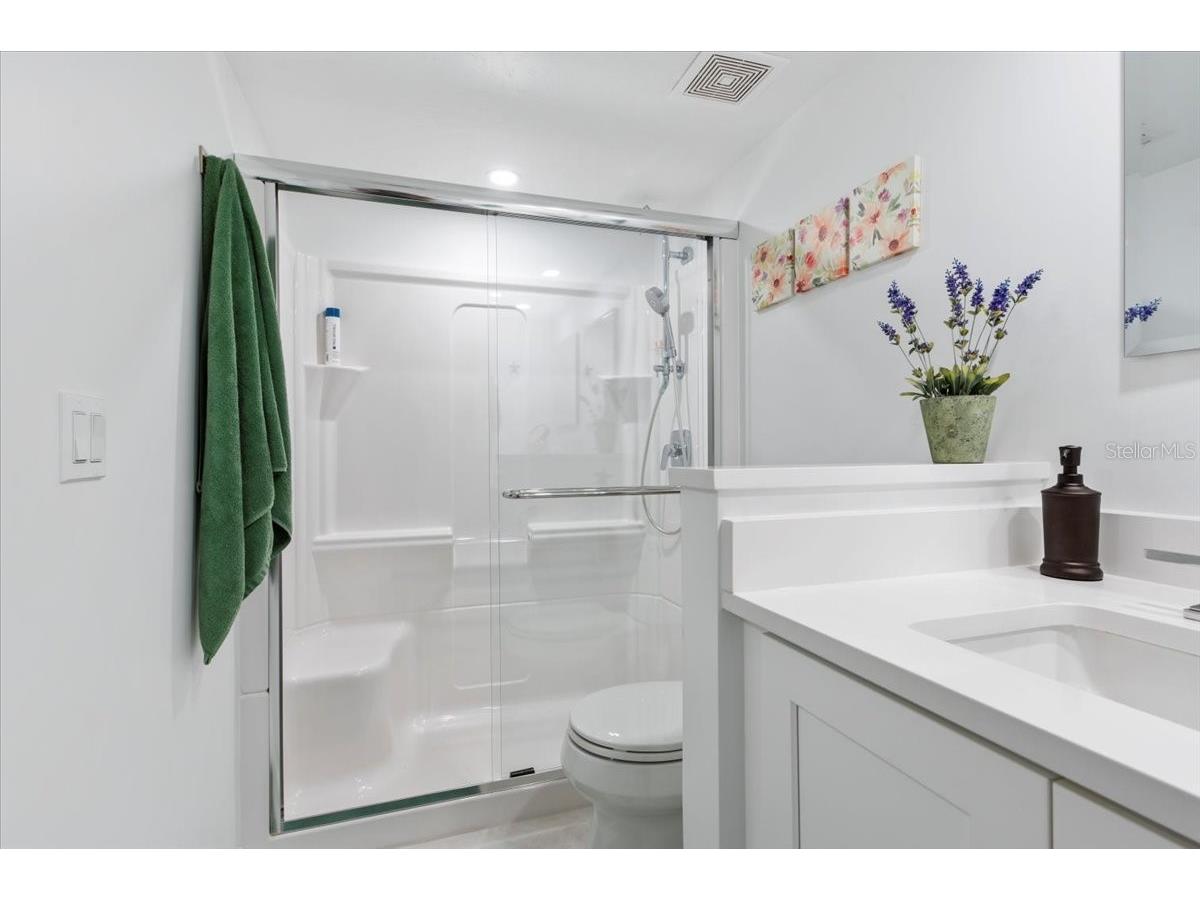 1708 Glenhouse Drive #313 Sarasota FL 34231 A4685645 image16
