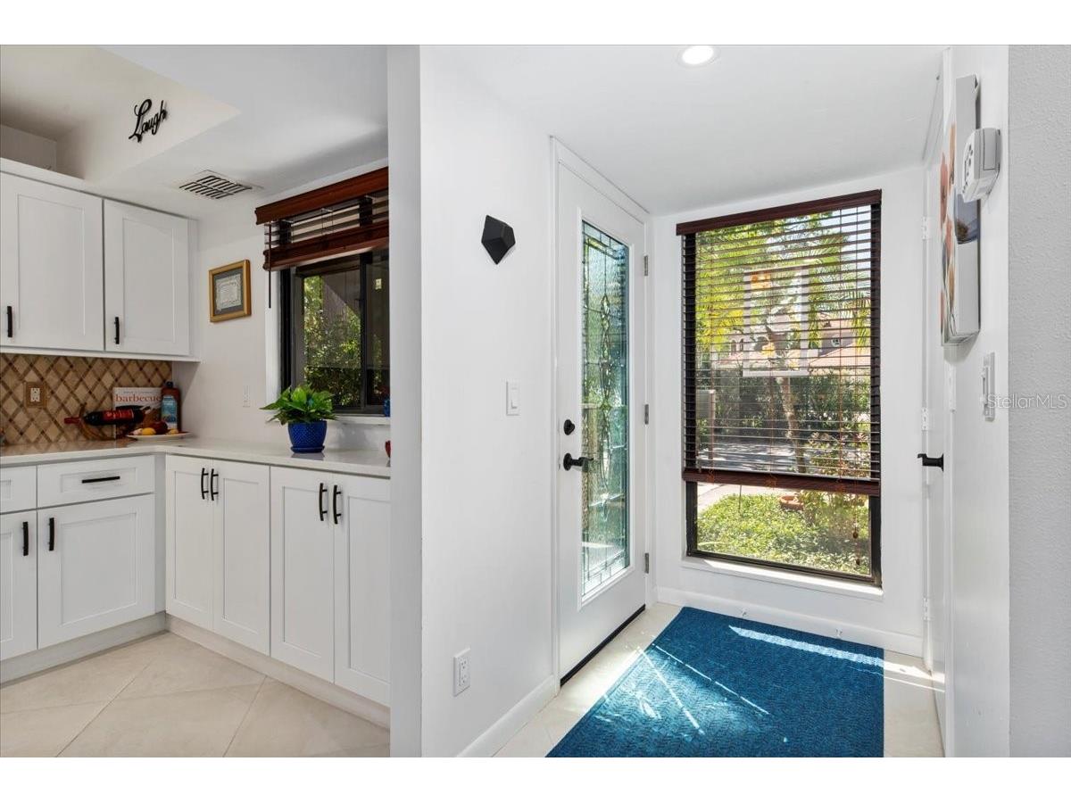 1708 Glenhouse Drive #313 Sarasota FL 34231 A4685645 image3
