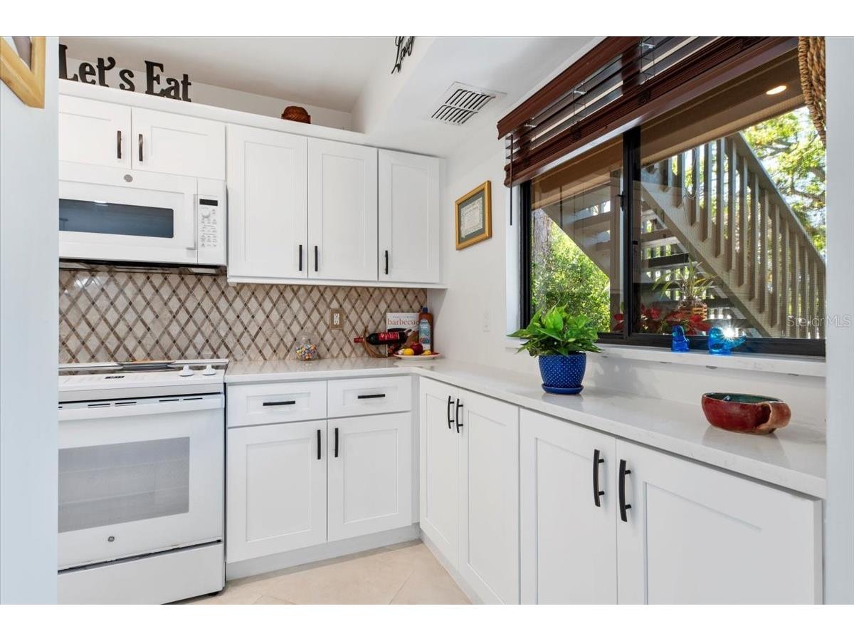1708 Glenhouse Drive #313 Sarasota FL 34231 A4685645 image4