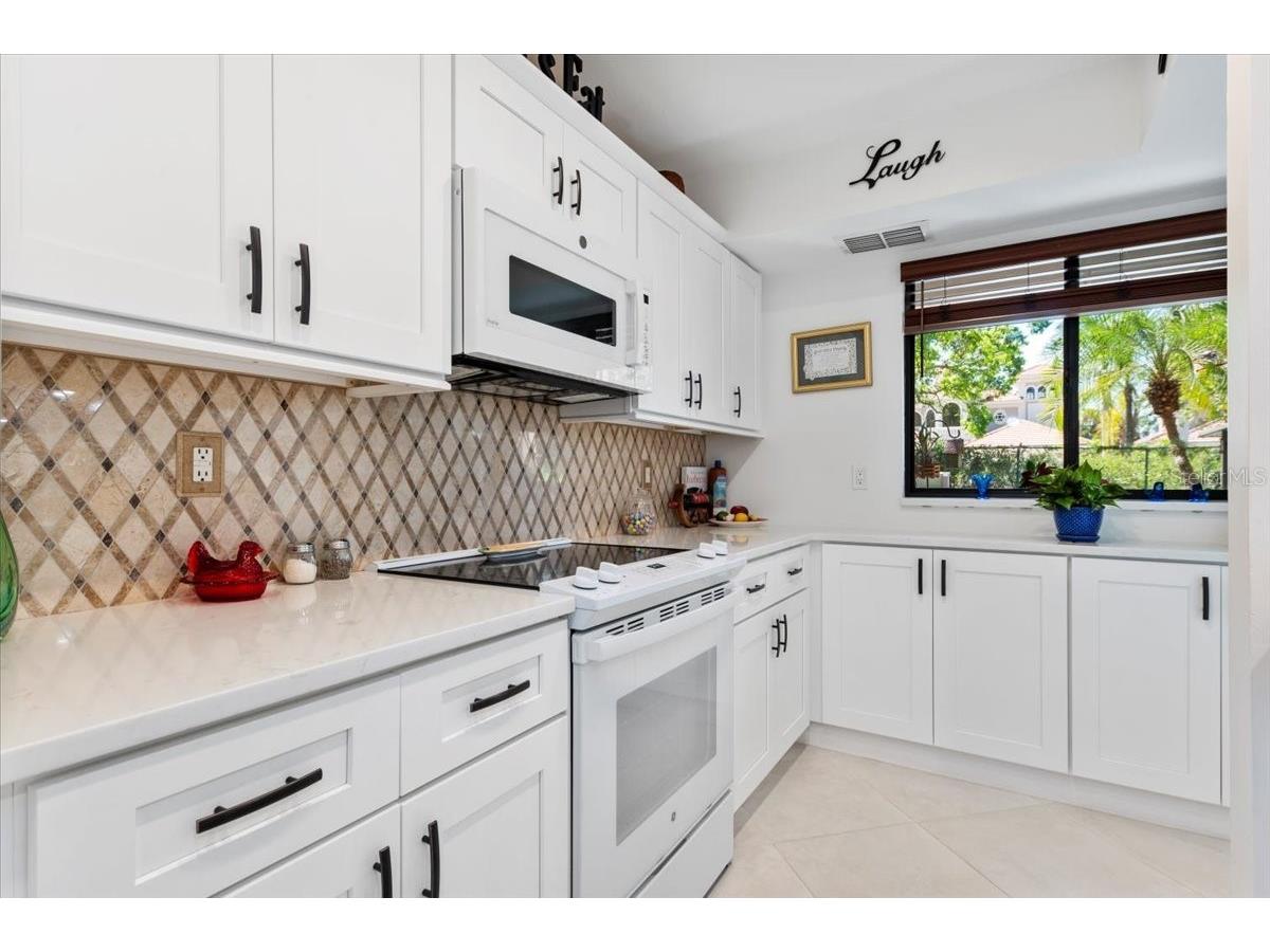 1708 Glenhouse Drive #313 Sarasota FL 34231 A4685645 image6