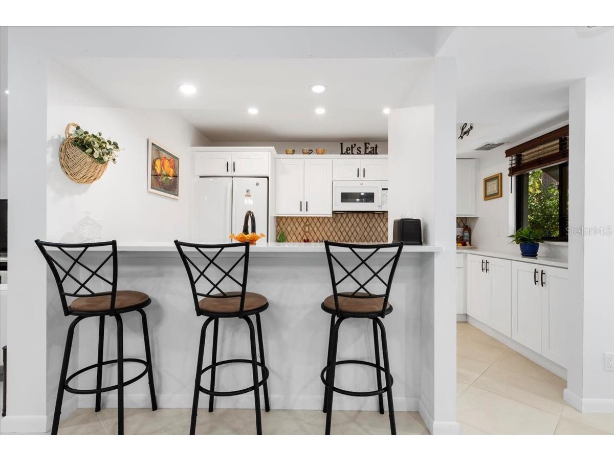 1708 Glenhouse Drive #313 Sarasota FL 34231 A4685645 image8