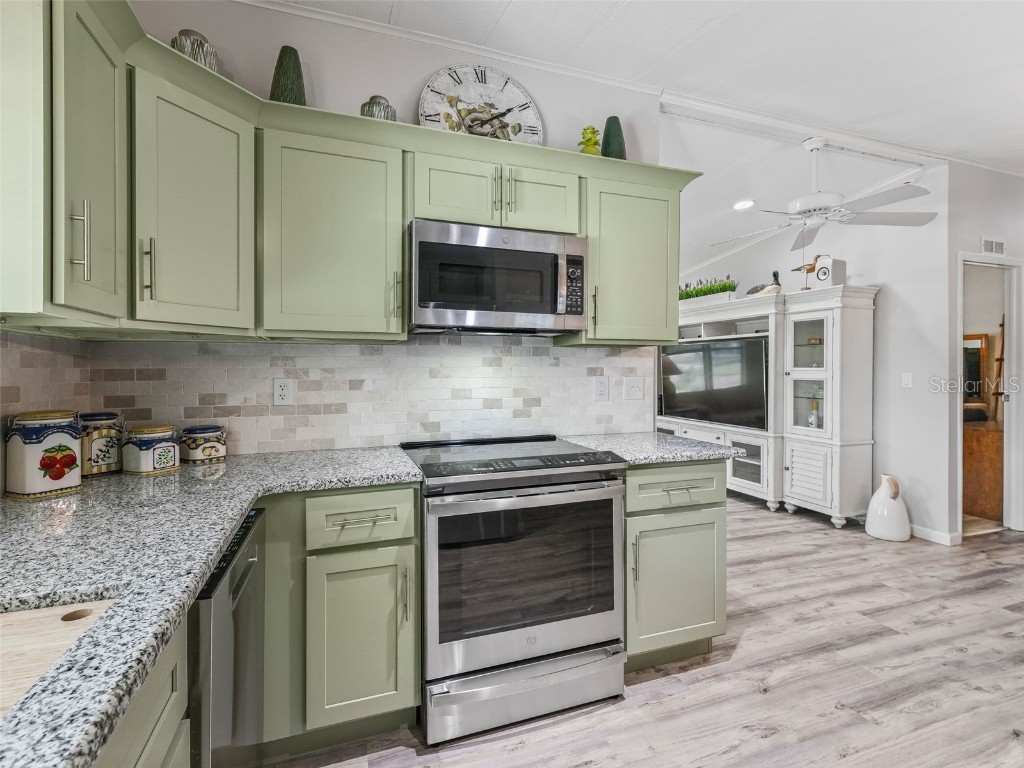 1708 Lauren Lane Lady Lake FL 32159 G5100099 image10