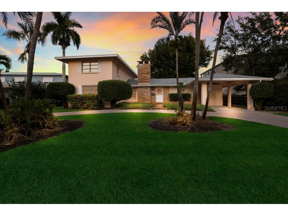 1708 Point Pleasant Avenue W Bradenton FL 34205 - MANATEE RIVER A4570748 image1