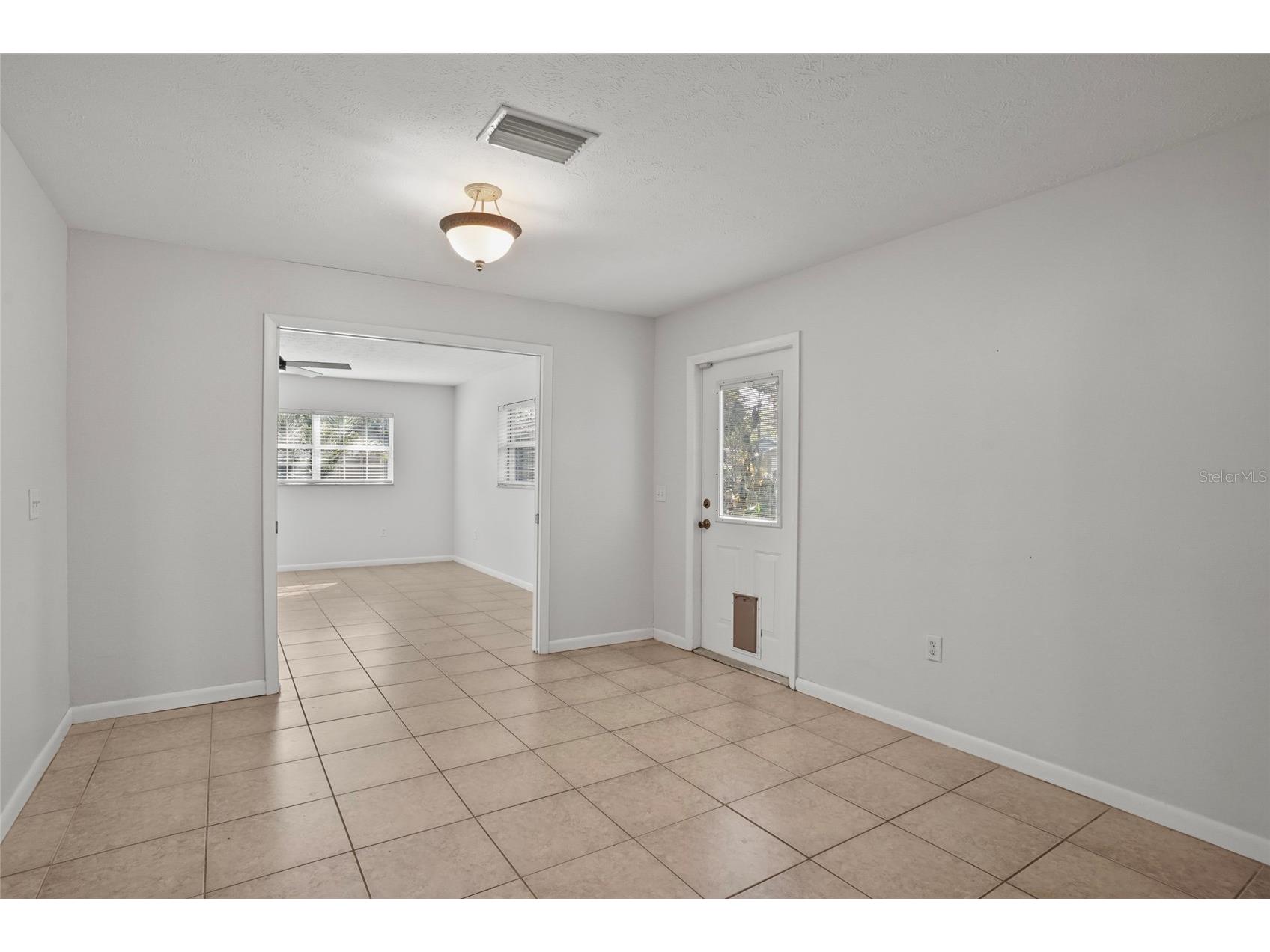 1708 Pond Lake Drive Tampa FL 33612 TB8477089 image18