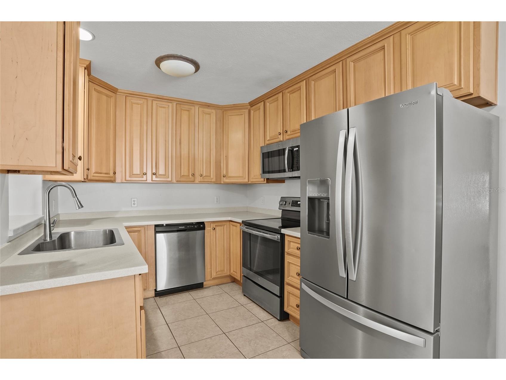 1708 Pond Lake Drive Tampa FL 33612 TB8477089 image25