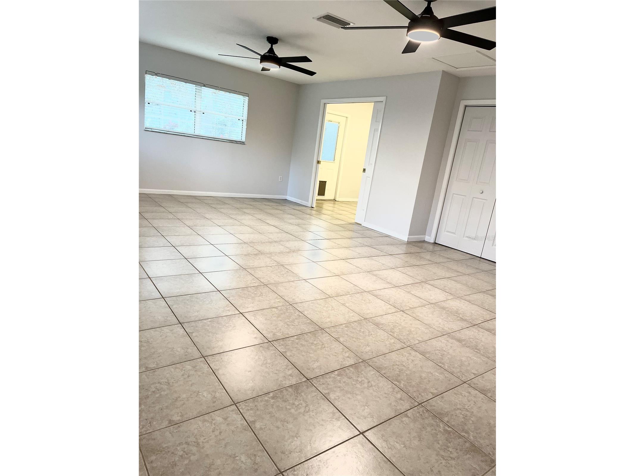 1708 Pond Lake Drive Tampa FL 33612 TB8477089 image35