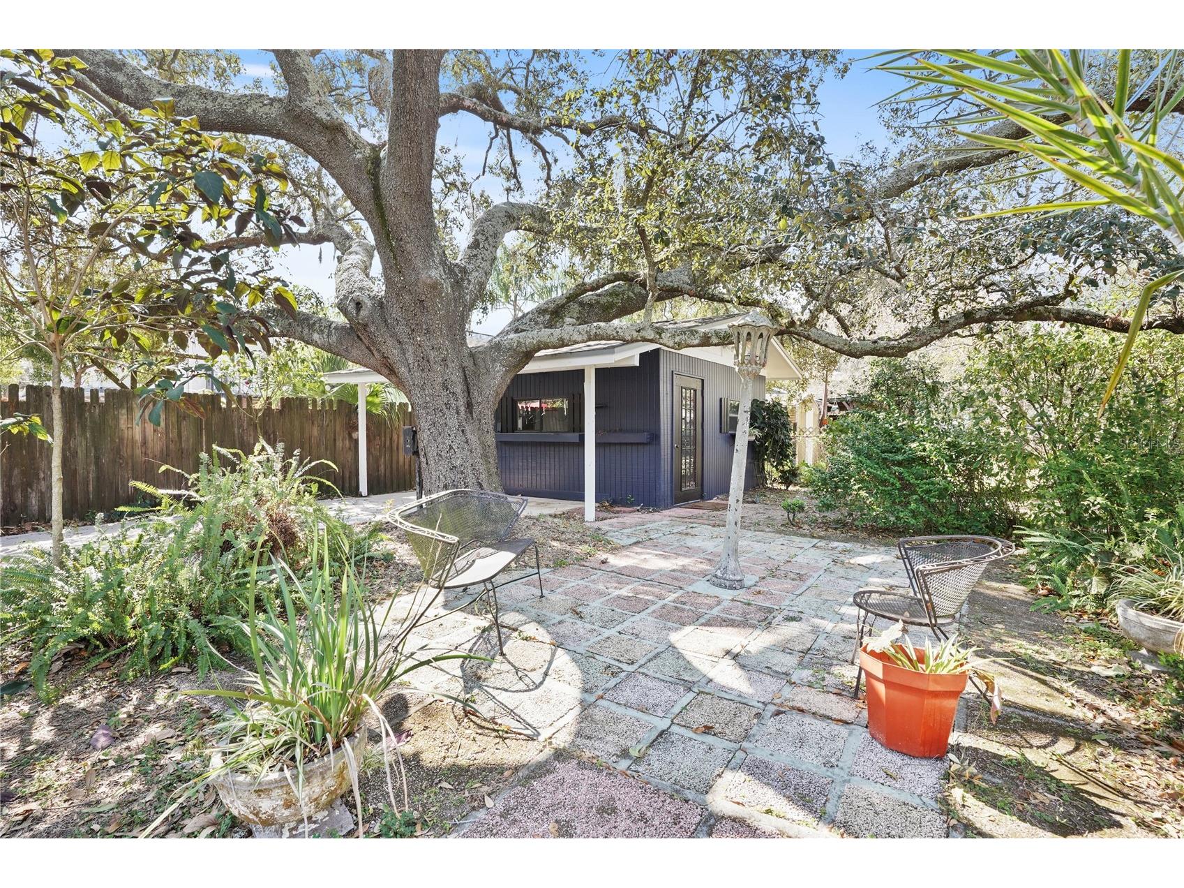 1708 Pond Lake Drive Tampa FL 33612 TB8477089 image37