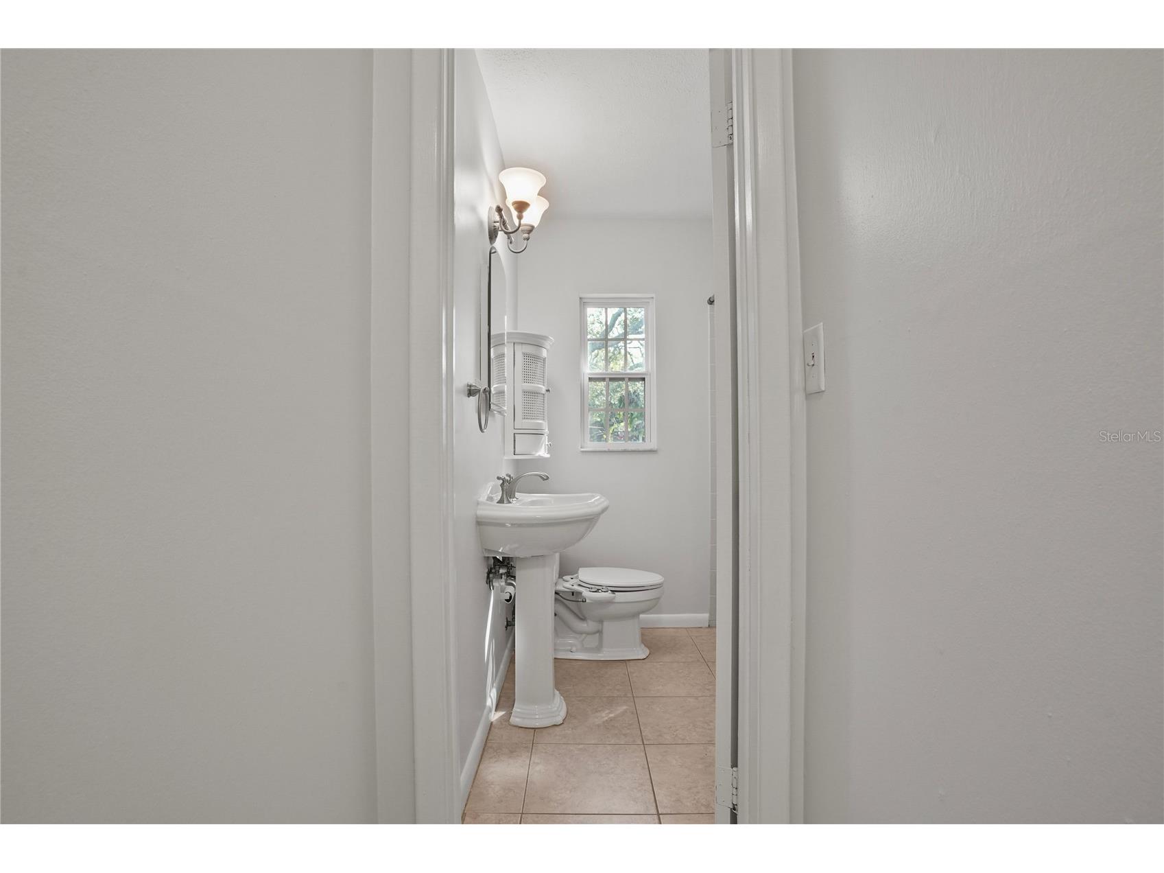 1708 Pond Lake Drive Tampa FL 33612 TB8477089 image8