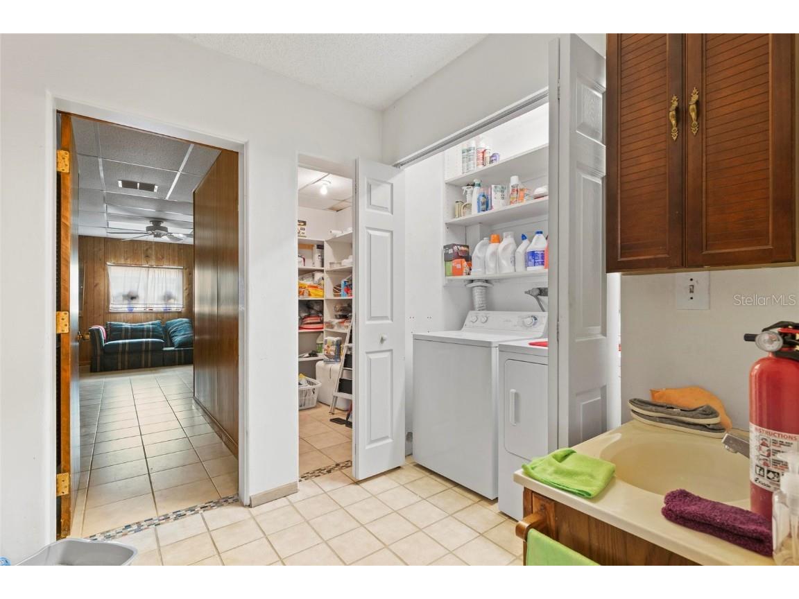 1708 Richard Ervin Parkway Tarpon Springs FL 34688 - LAKE TARPON TB8454735 image59