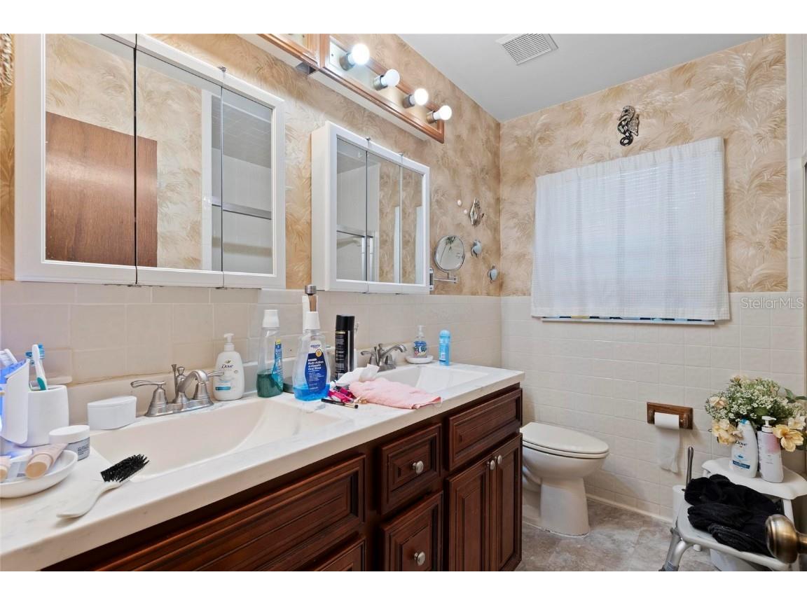 1708 Richard Ervin Parkway Tarpon Springs FL 34688 - LAKE TARPON TB8454735 image63