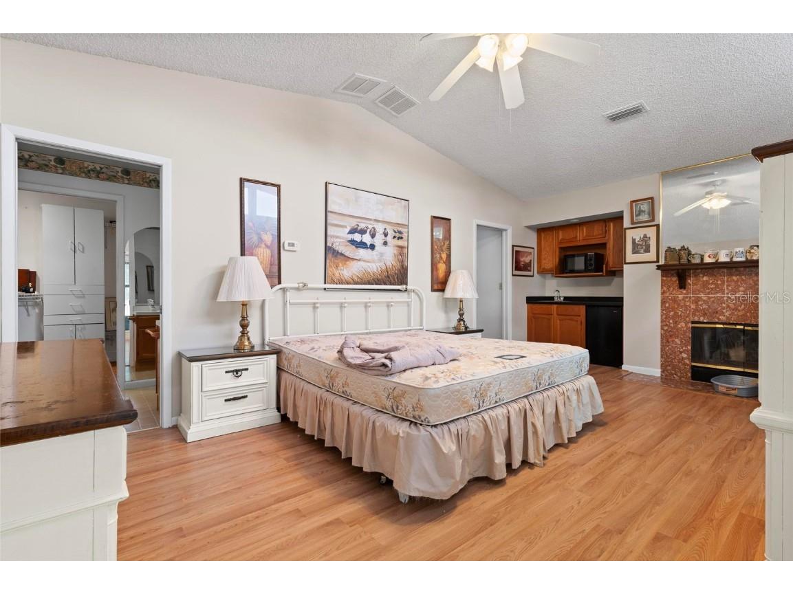 1708 Richard Ervin Parkway Tarpon Springs FL 34688 - LAKE TARPON TB8454735 image64