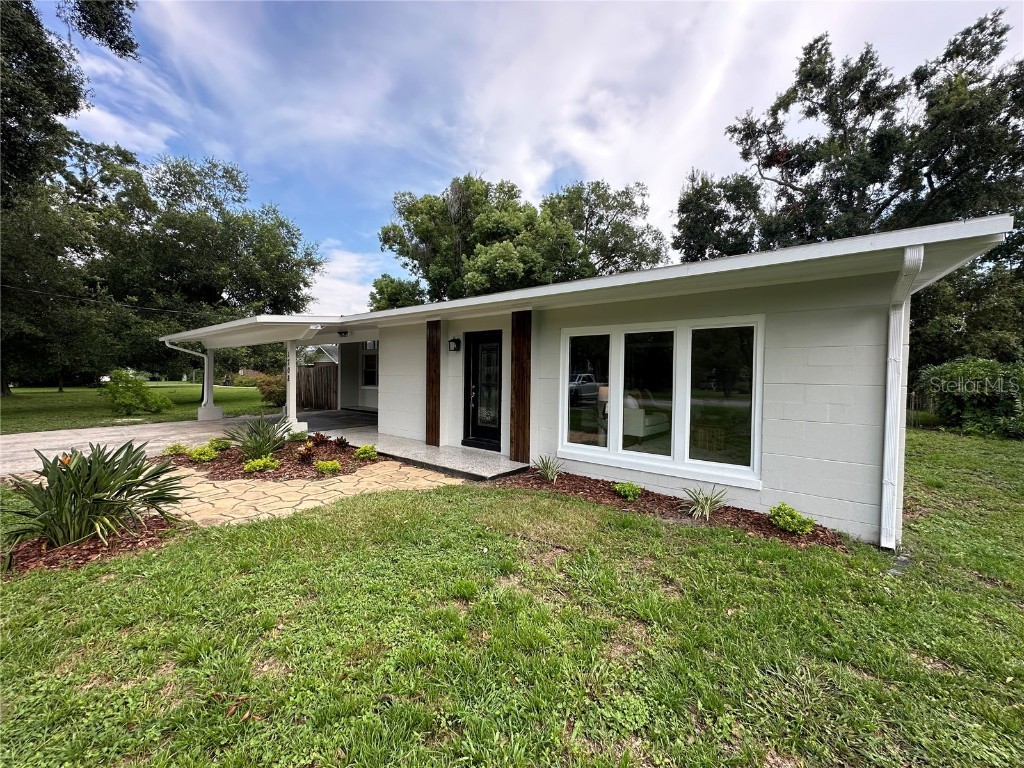 1708 W Country Club Drive Tampa FL 33612 T3547694 image1