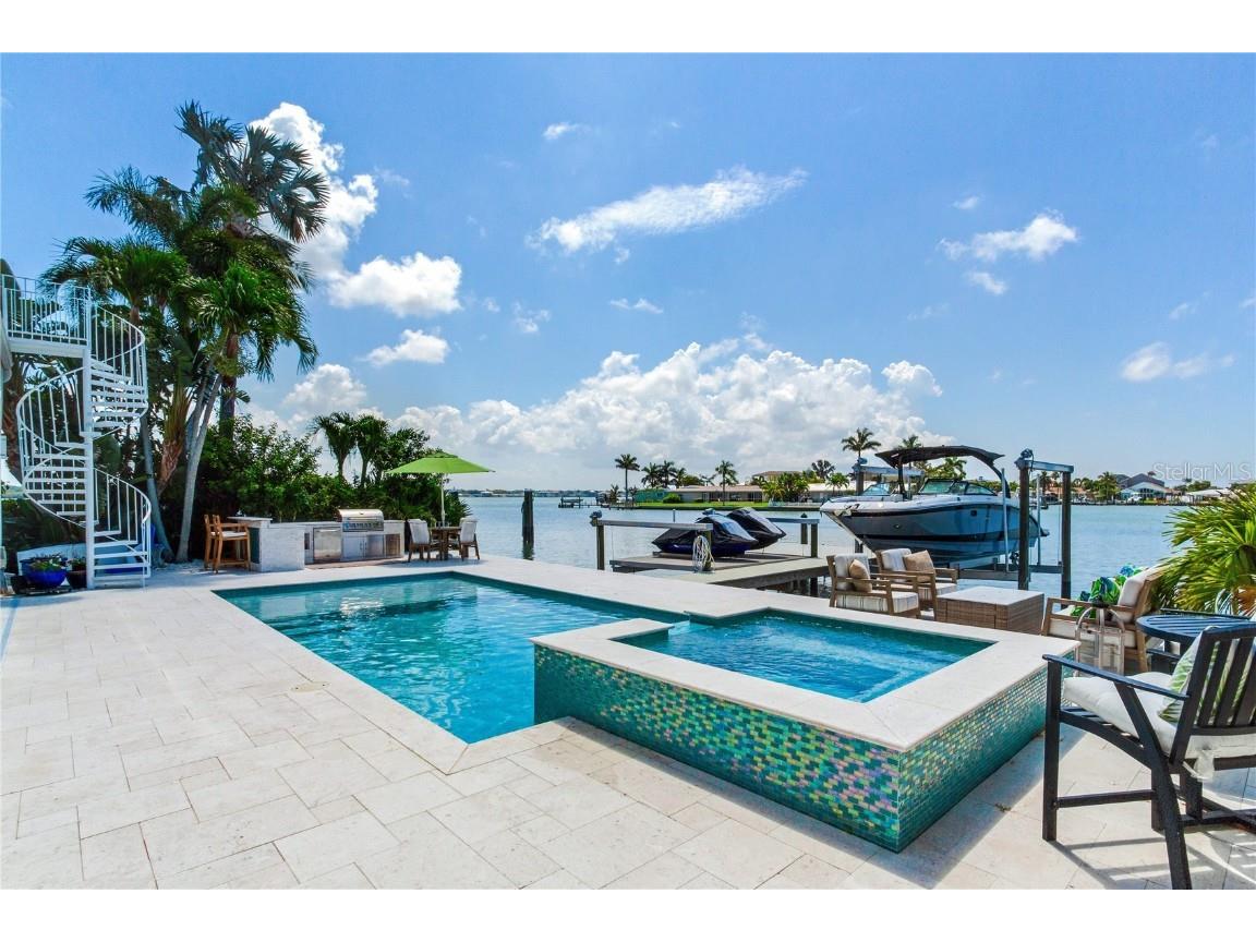 17081 Dolphin Drive North Redington Beach FL 33708 TB8417934 image1