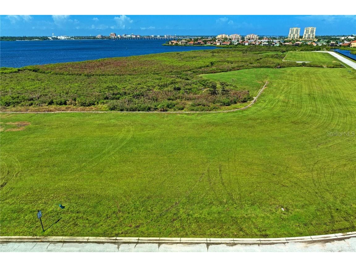 1709 4th Street E Palmetto FL 34221 - MANATEE RIVER A4557150 image1