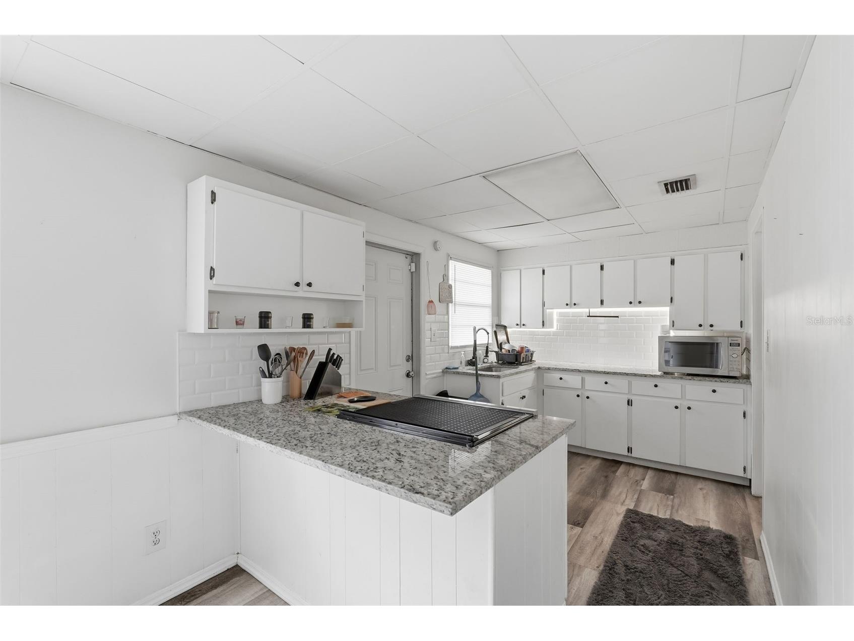 1709 Carnegie Circle Tampa FL 33619 W7883173 image9