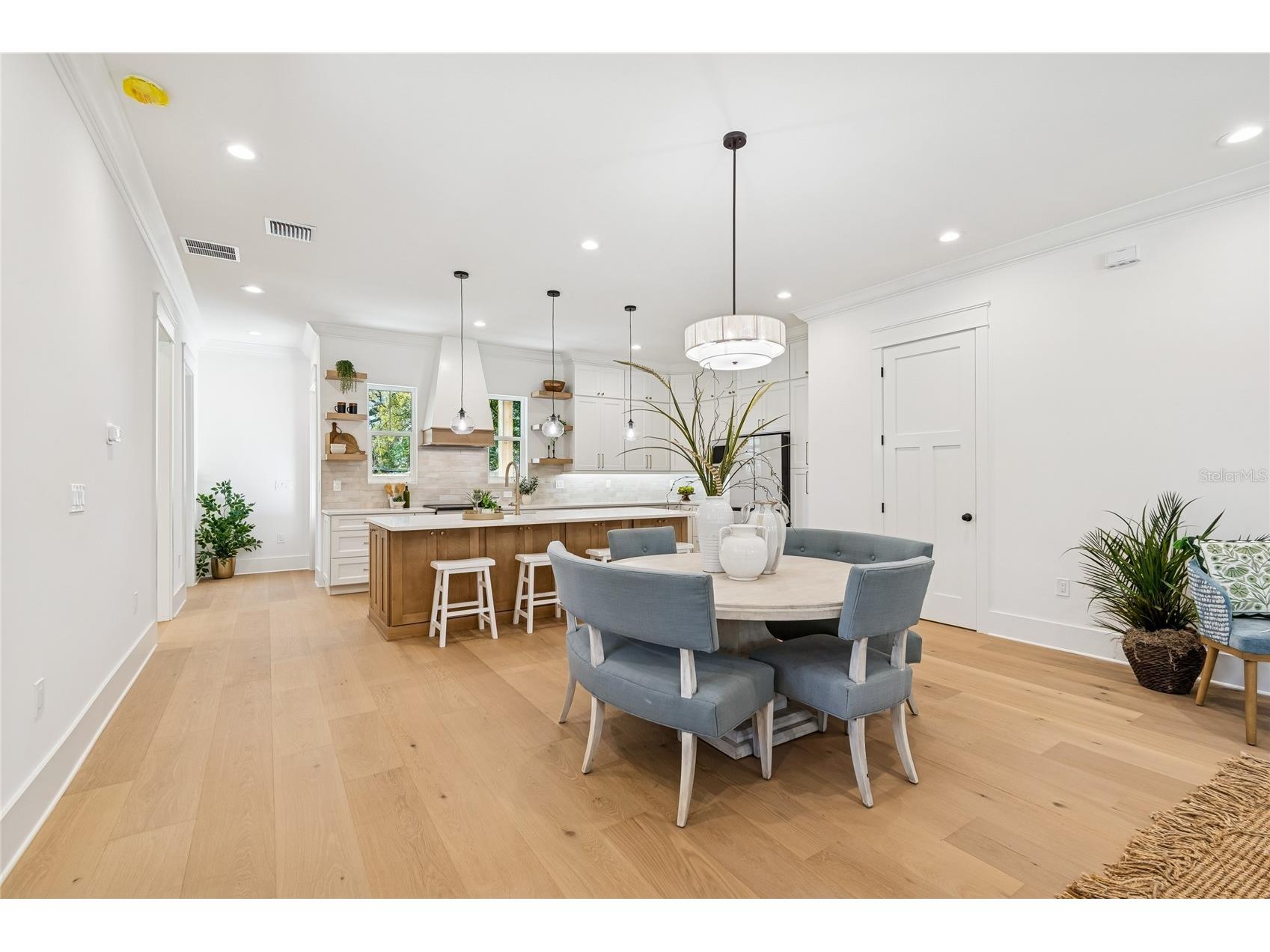 1709 E Henry Avenue Tampa FL 33610 TB8481181 image14