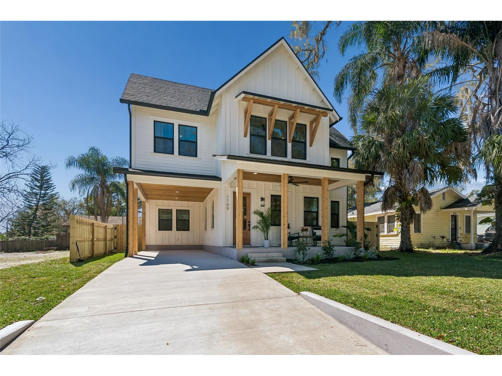 1709 E Henry Avenue Tampa FL 33610 TB8481181 image2