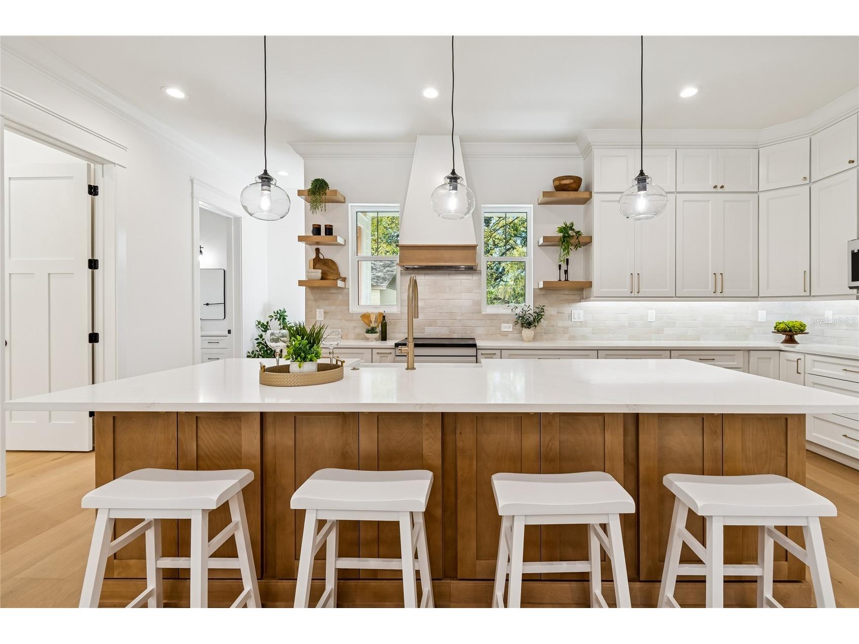 1709 E Henry Avenue Tampa FL 33610 TB8481181 image21