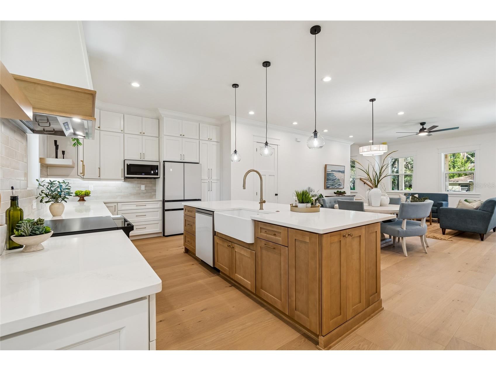 1709 E Henry Avenue Tampa FL 33610 TB8481181 image27