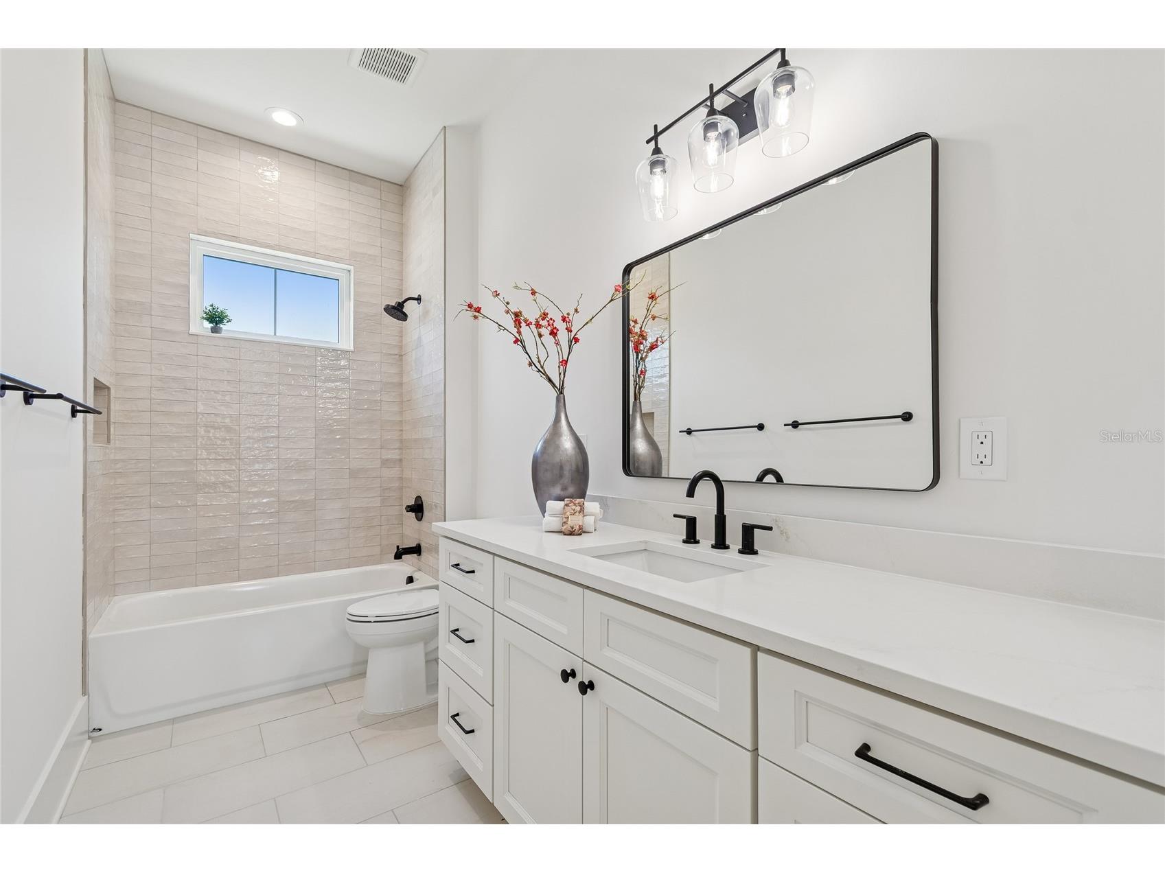 1709 E Henry Avenue Tampa FL 33610 TB8481181 image36