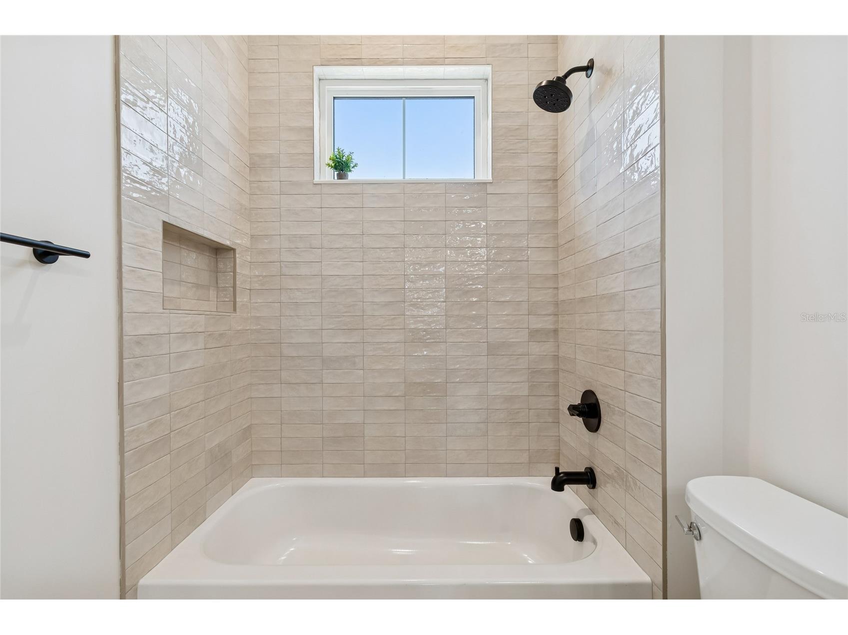 1709 E Henry Avenue Tampa FL 33610 TB8481181 image37