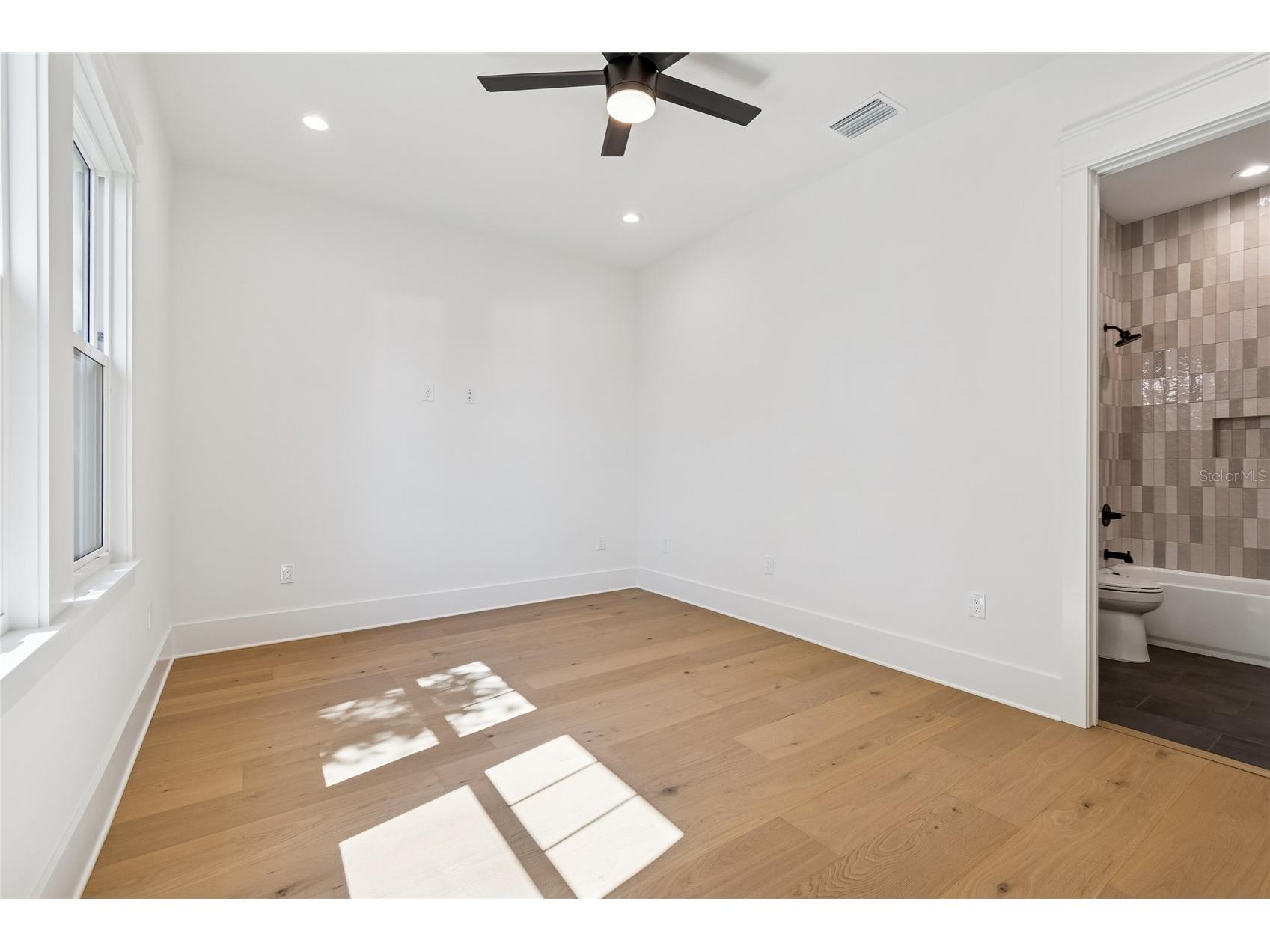 1709 E Henry Avenue Tampa FL 33610 TB8481181 image66