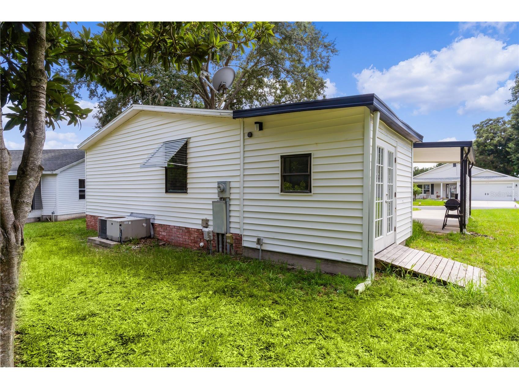 1709 E Schwartz Boulevard The Villages FL 32159 G5111902 image2