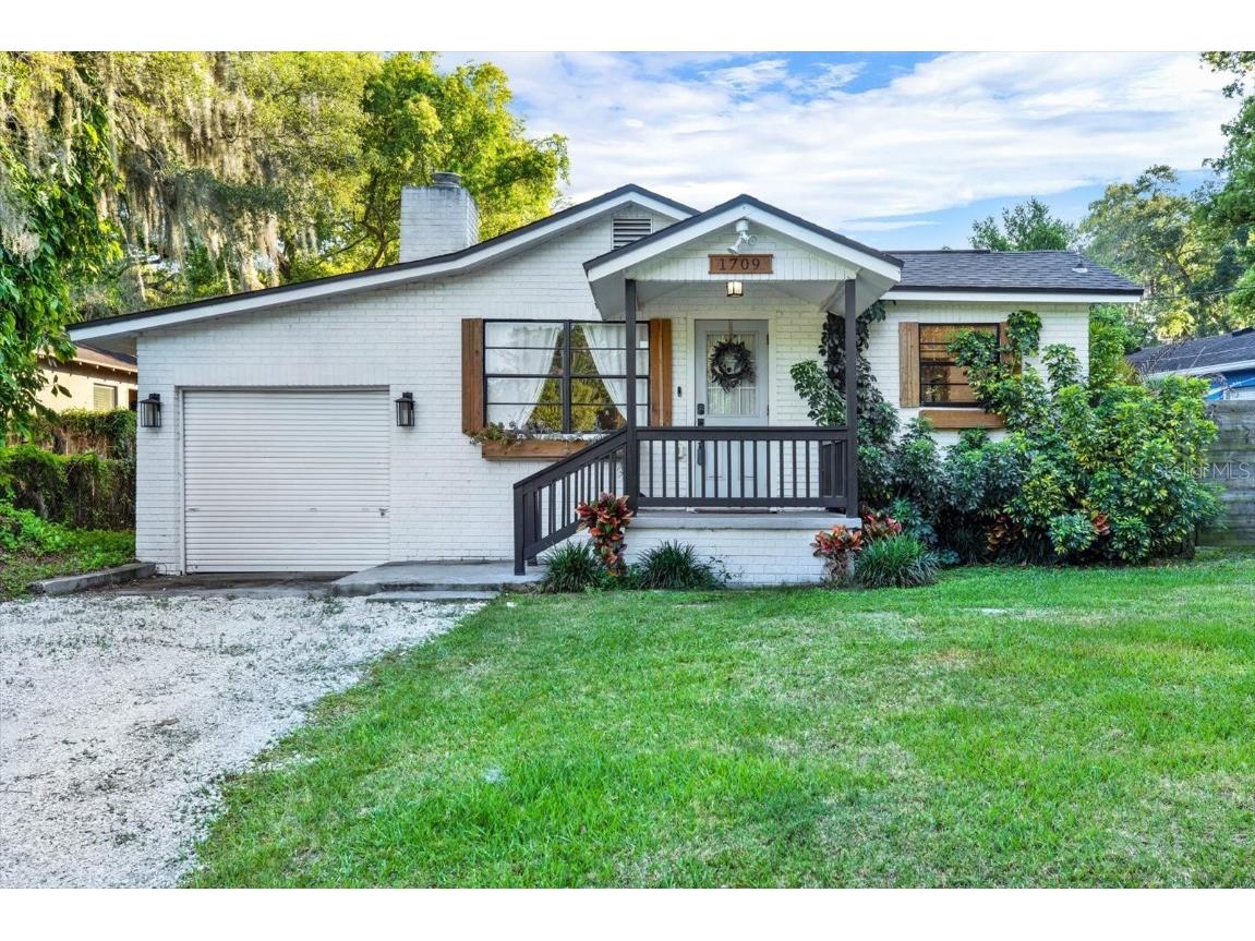 1709 Hillside Drive Tampa FL 33610 U8239195 image1