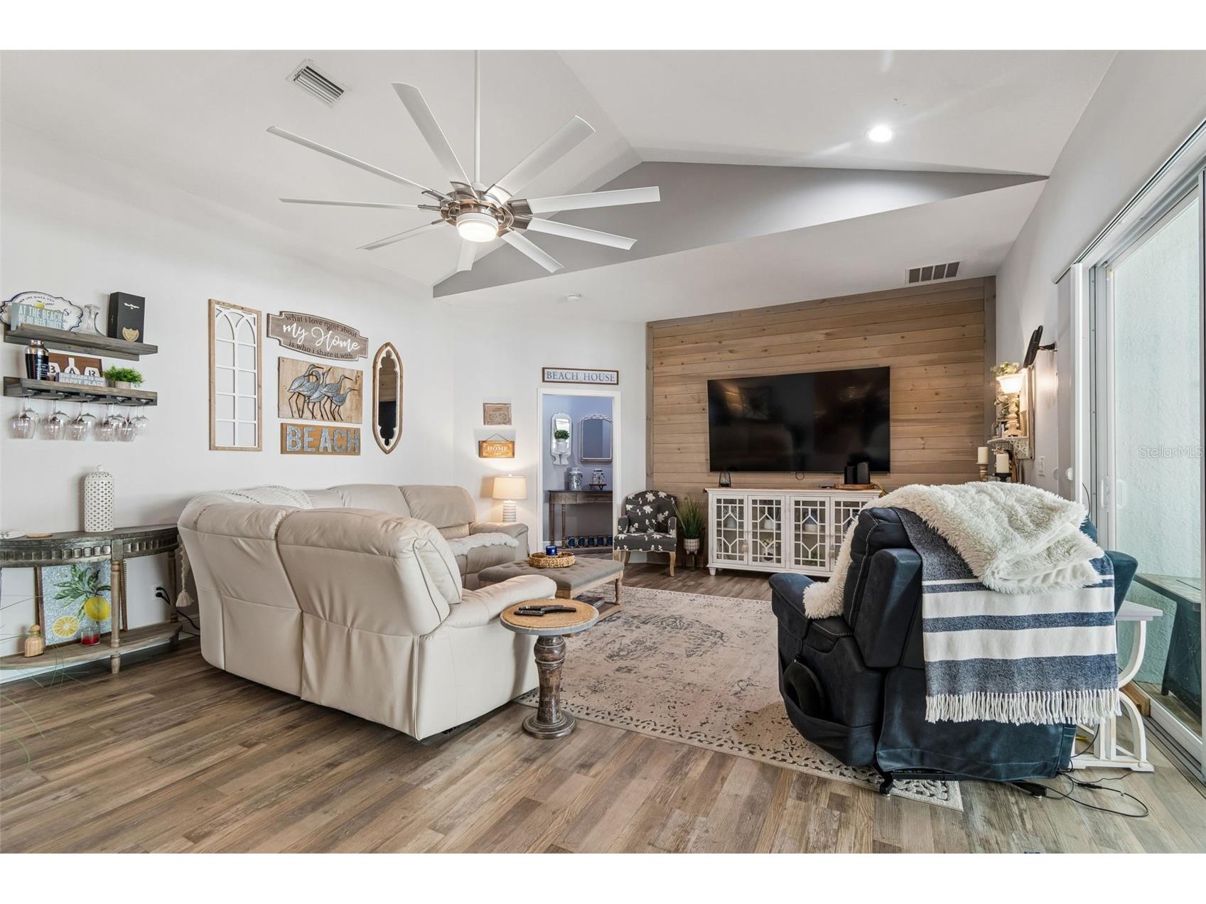 1709 La Forest Avenue Safety Harbor FL 34695 TB8485479 image20
