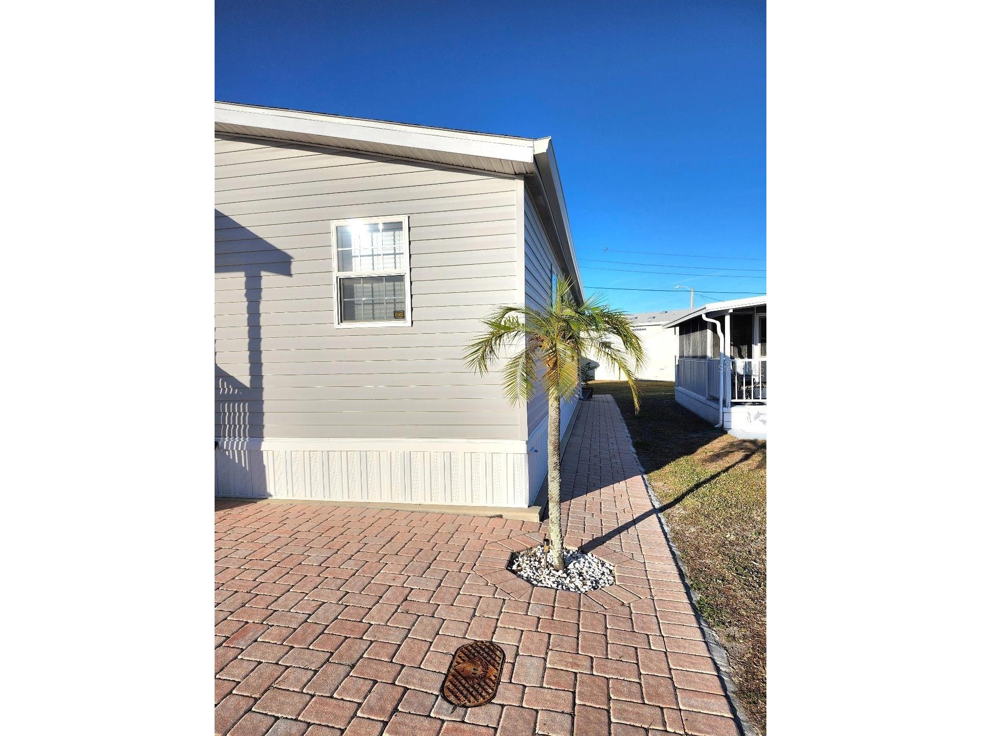 1709 Minnesota Avenue Bradenton FL 34207 - SARASOTA BAY A4678415 image9