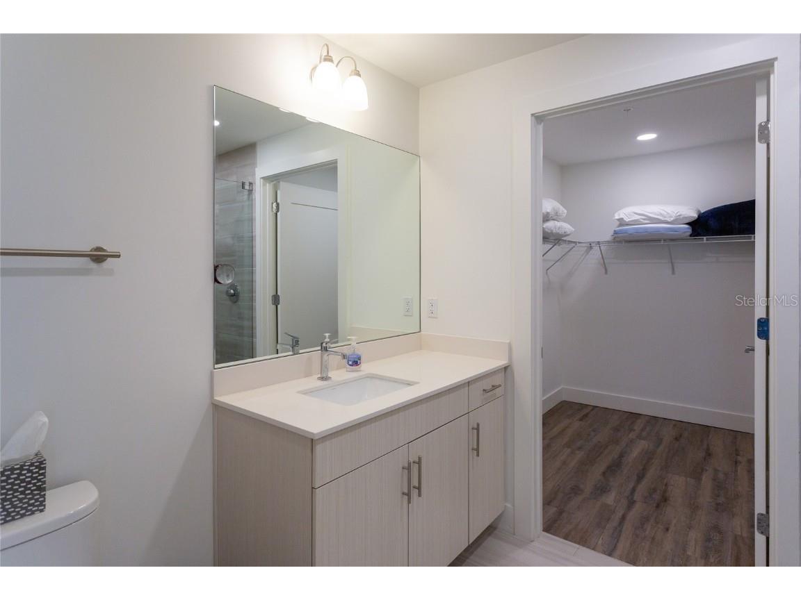 1709 N Tamiami Trail #214 Sarasota FL 34234 - SARASOTA BAY A4632613 image17