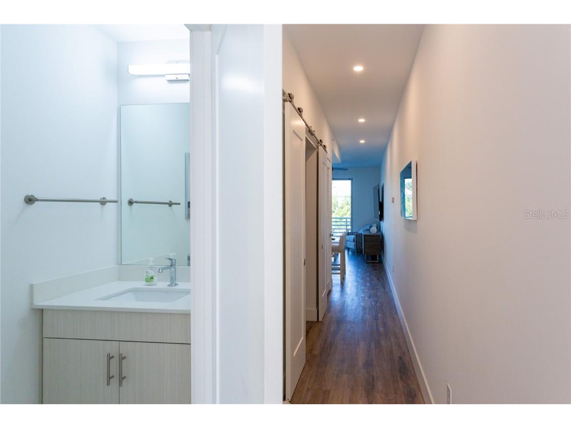 1709 N Tamiami Trail #214 Sarasota FL 34234 - SARASOTA BAY A4632613 image21