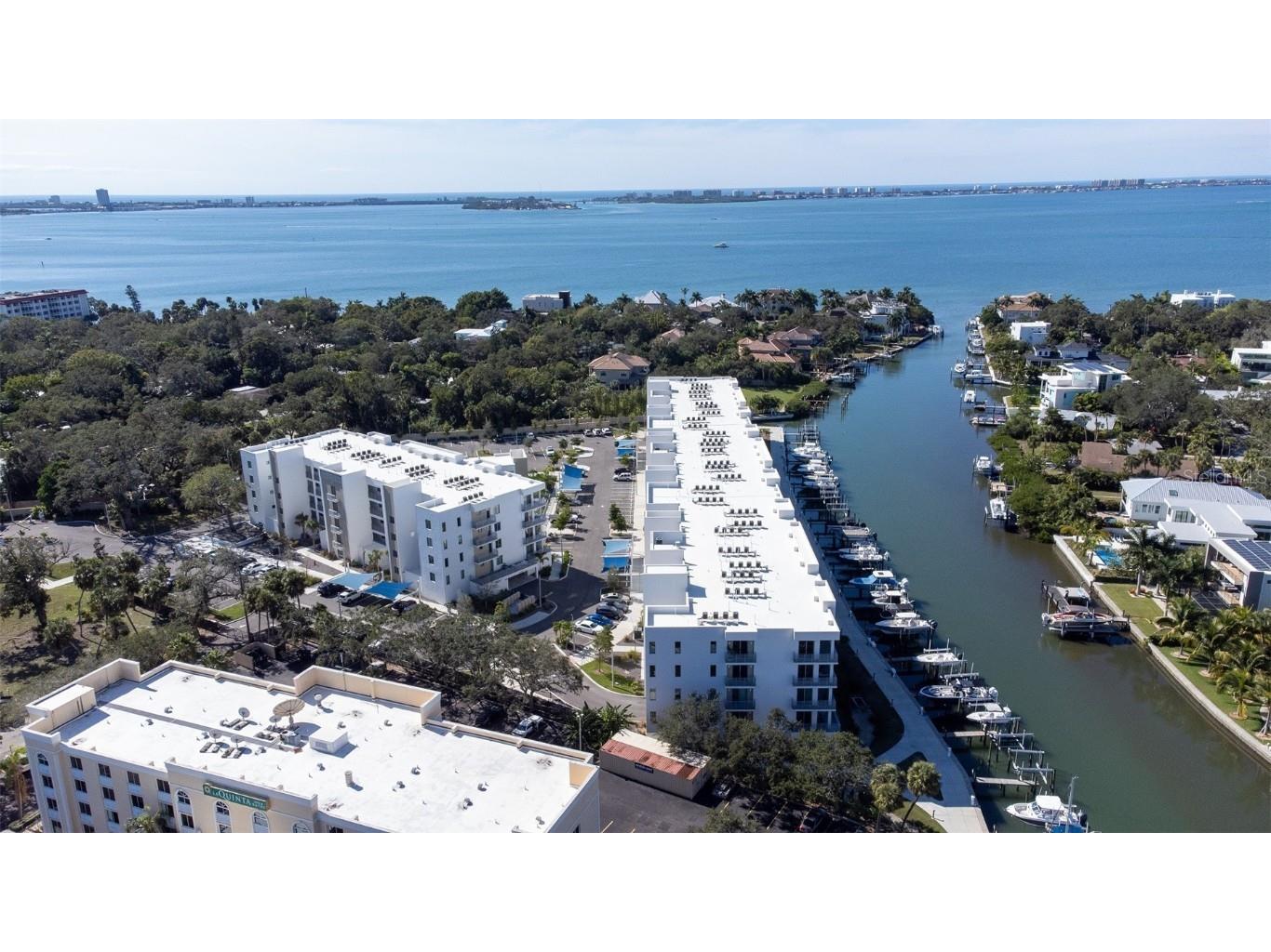 1709 N Tamiami Trail #214 Sarasota FL 34234 - SARASOTA BAY A4632613 image37