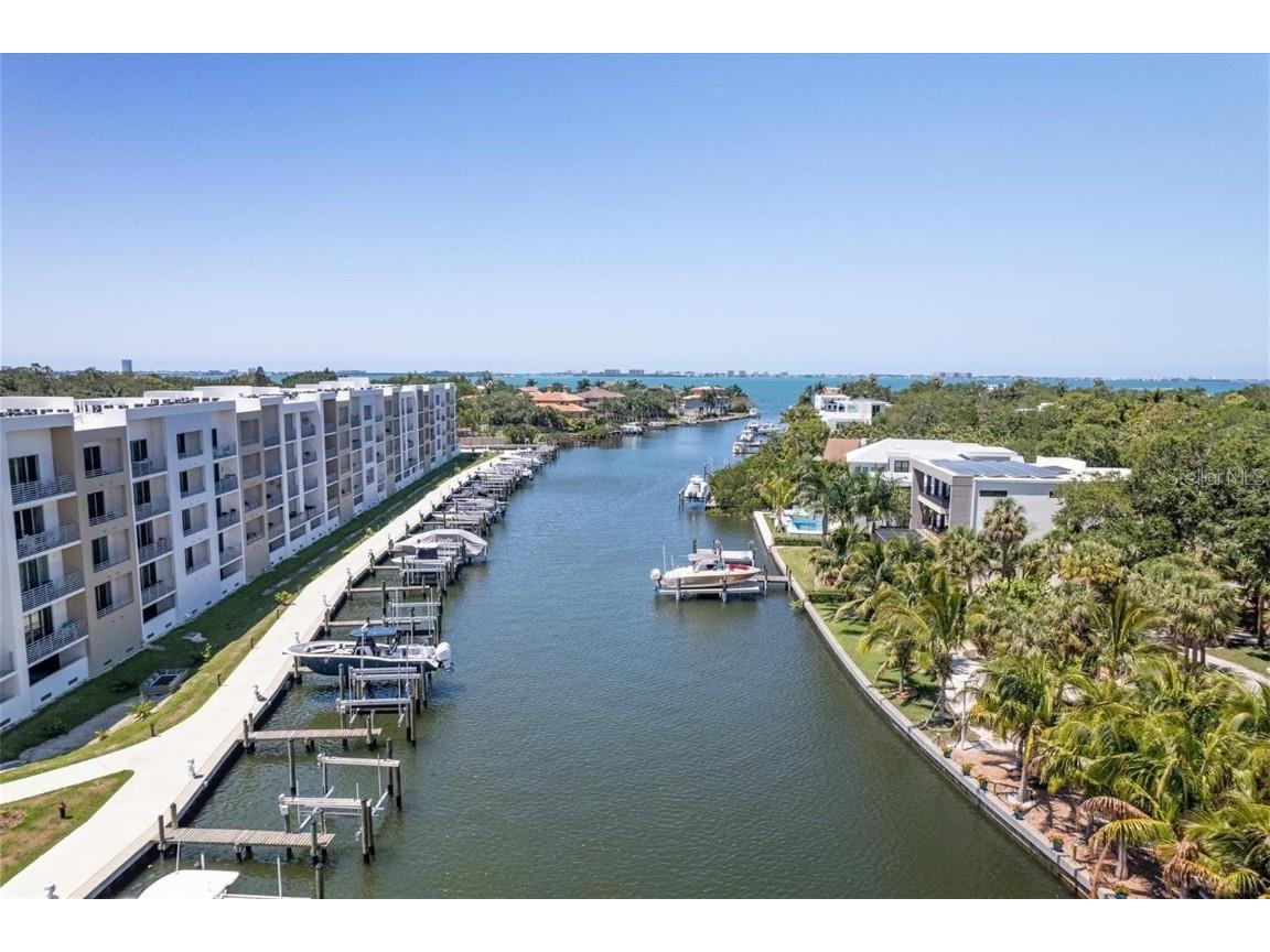 1709 N Tamiami Trail #318 Sarasota FL 34234 - WHITAKER BAYOU SARASOTA BAY A4670728 image1