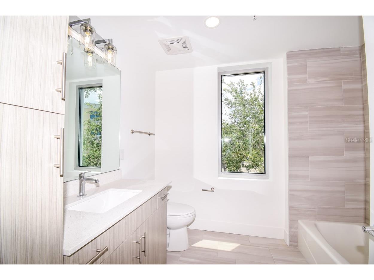 1709 N Tamiami Trail #327 Sarasota FL 34234 - WHITAKER BAYOU A4695782 image15
