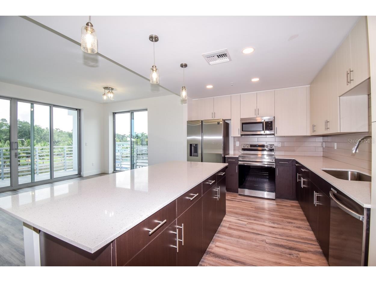 1709 N Tamiami Trail #327 Sarasota FL 34234 - WHITAKER BAYOU A4695782 image6