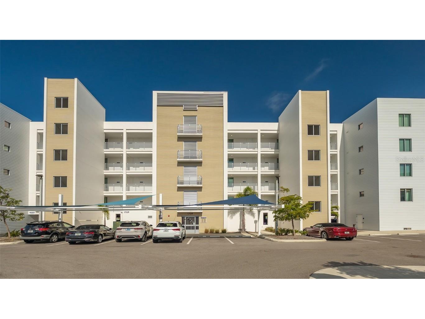 1709 N Tamiami Trail #408 Sarasota FL 34234 - WHITACRE BAYOU A4640728 image1