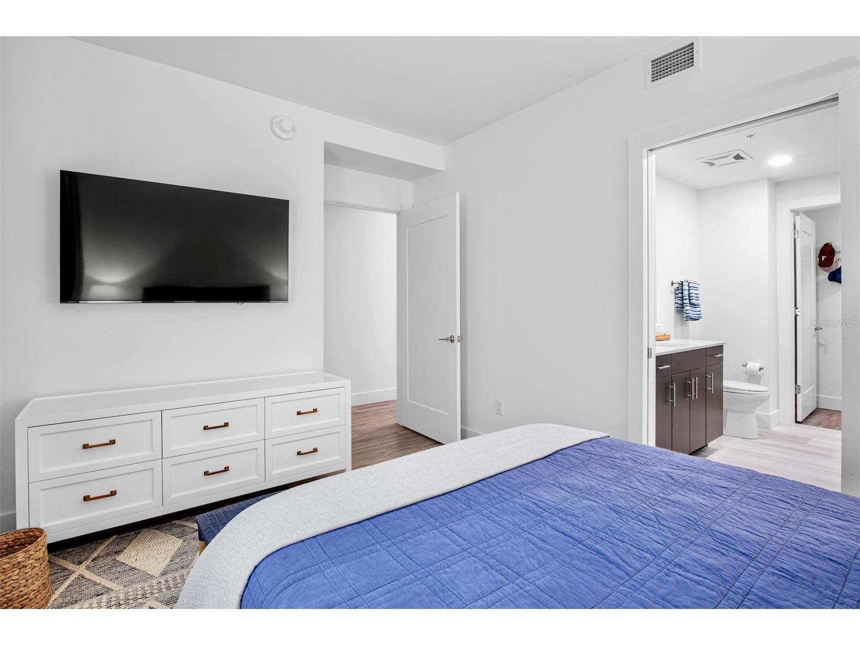 1709 N Tamiami Trail #416 Sarasota FL 34234 - WHITAKER BAYOU A4690932 image19