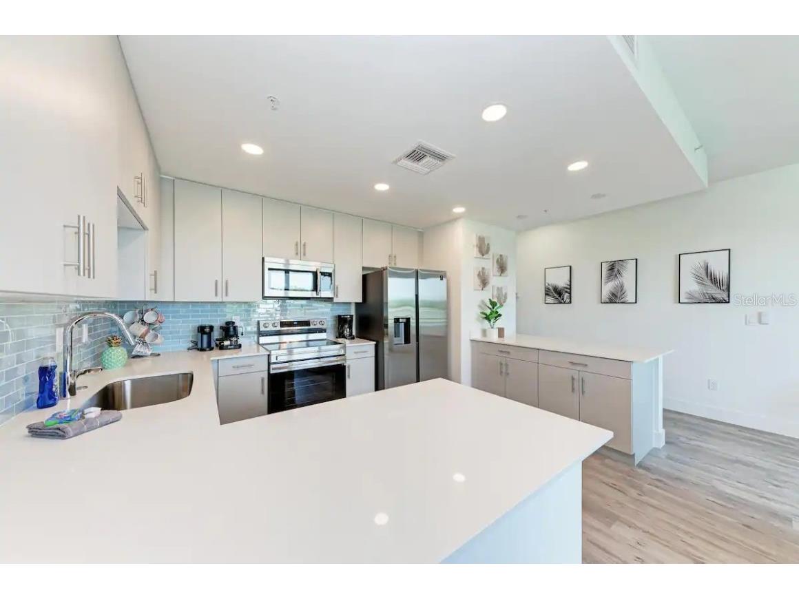 1709 N Tamiami Trail #425 Sarasota FL 34234 TB8434282 image13