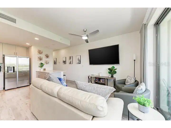 1709 N Tamiami Trail #425 Sarasota FL 34234 TB8434282 image9