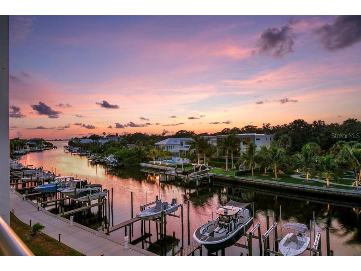 1709 N Tamiami Trail #427 Sarasota FL 34234 - WHITAKER BAYOU A4594408 image1