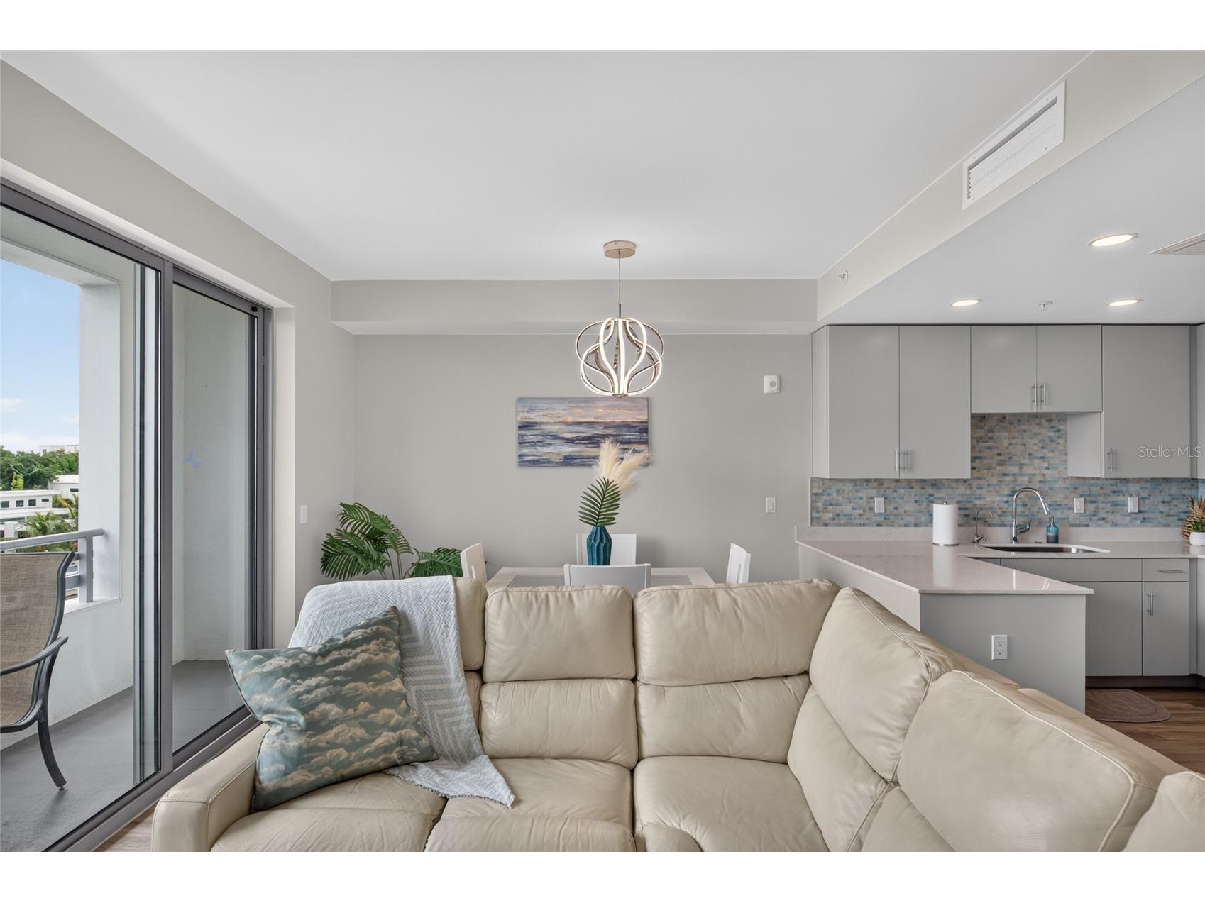 1709 N Tamiami Trail #505 Sarasota FL 34234 A4698705 image10