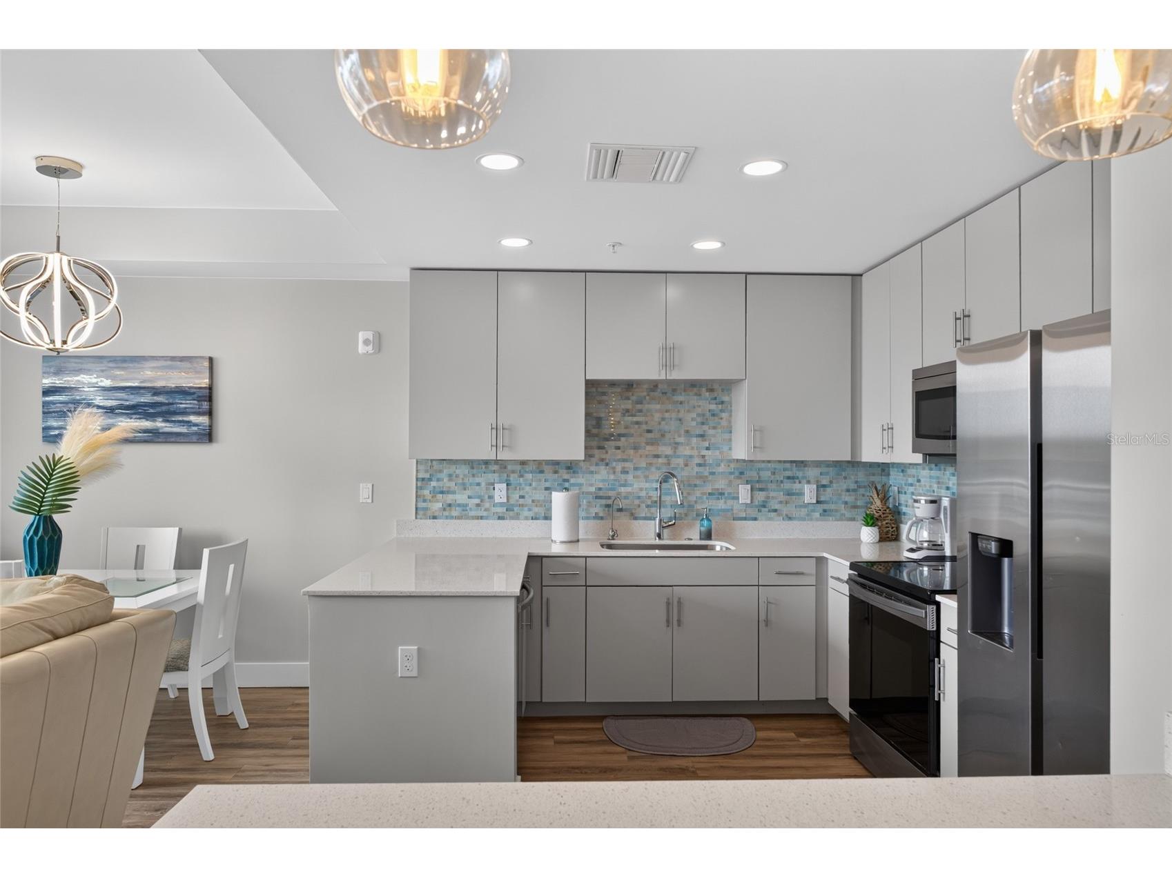 1709 N Tamiami Trail #505 Sarasota FL 34234 A4698705 image5