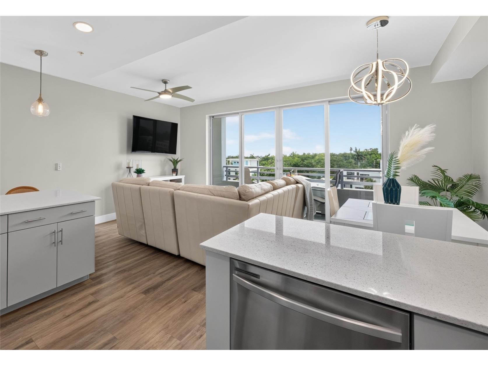 1709 N Tamiami Trail #505 Sarasota FL 34234 A4698705 image7