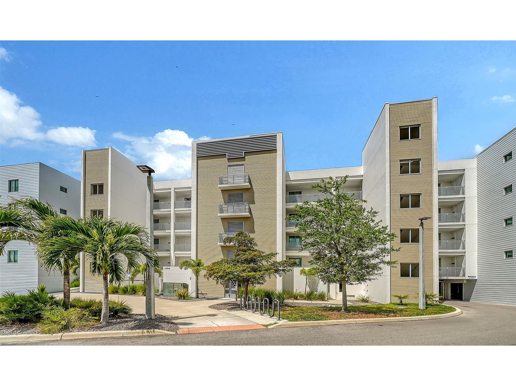 1709 N Tamiami Trail #522 Sarasota FL 34234 - WHITAKER BAYOU A4688048 image37