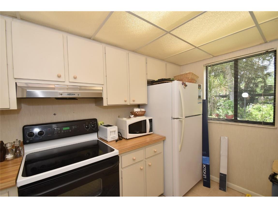 1709 Pelican Cove Road #GL349 Sarasota FL 34231 A4617162 image3