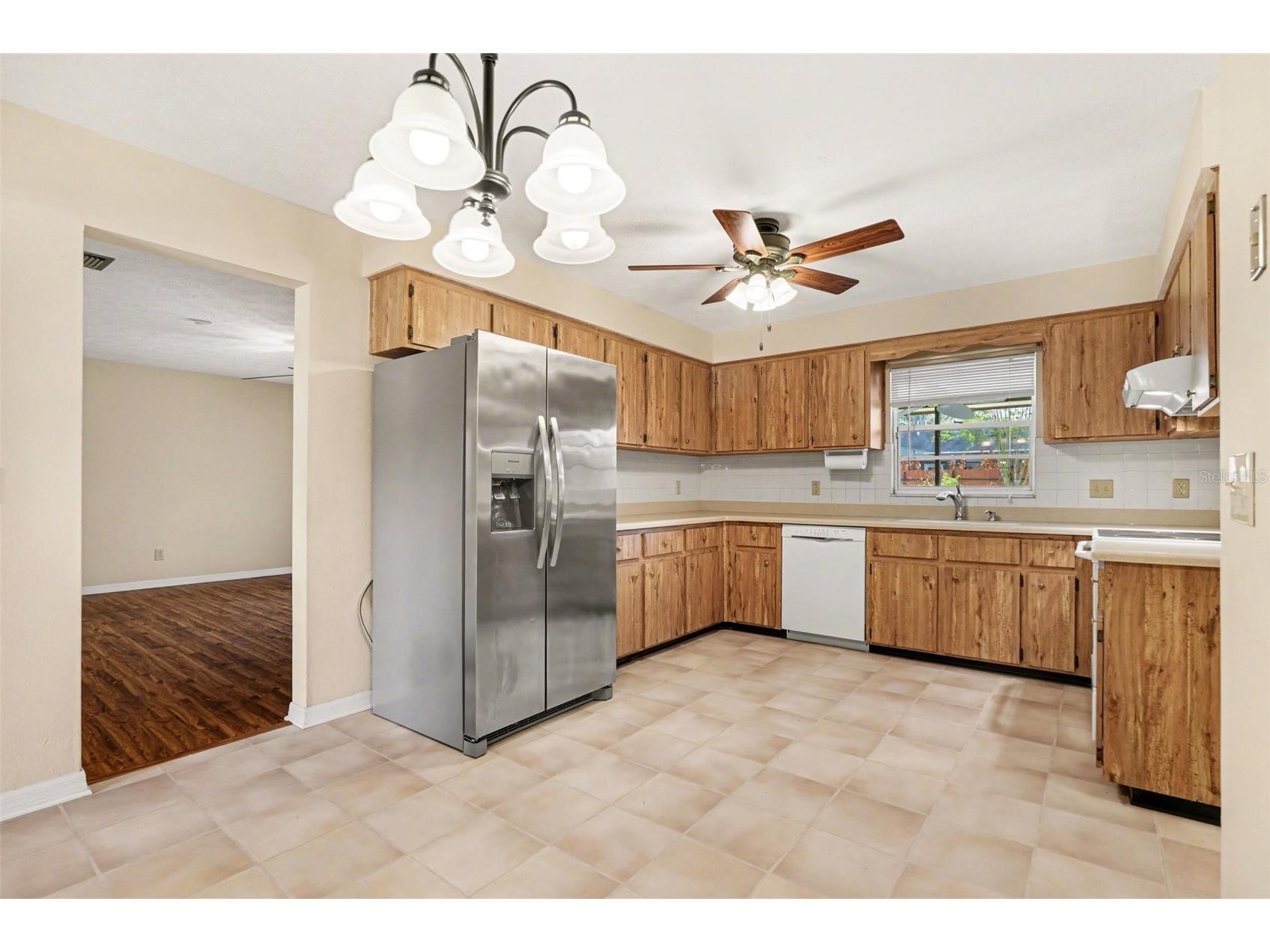 1709 Sakura Drive Valrico FL 33596 TB8494124 image18
