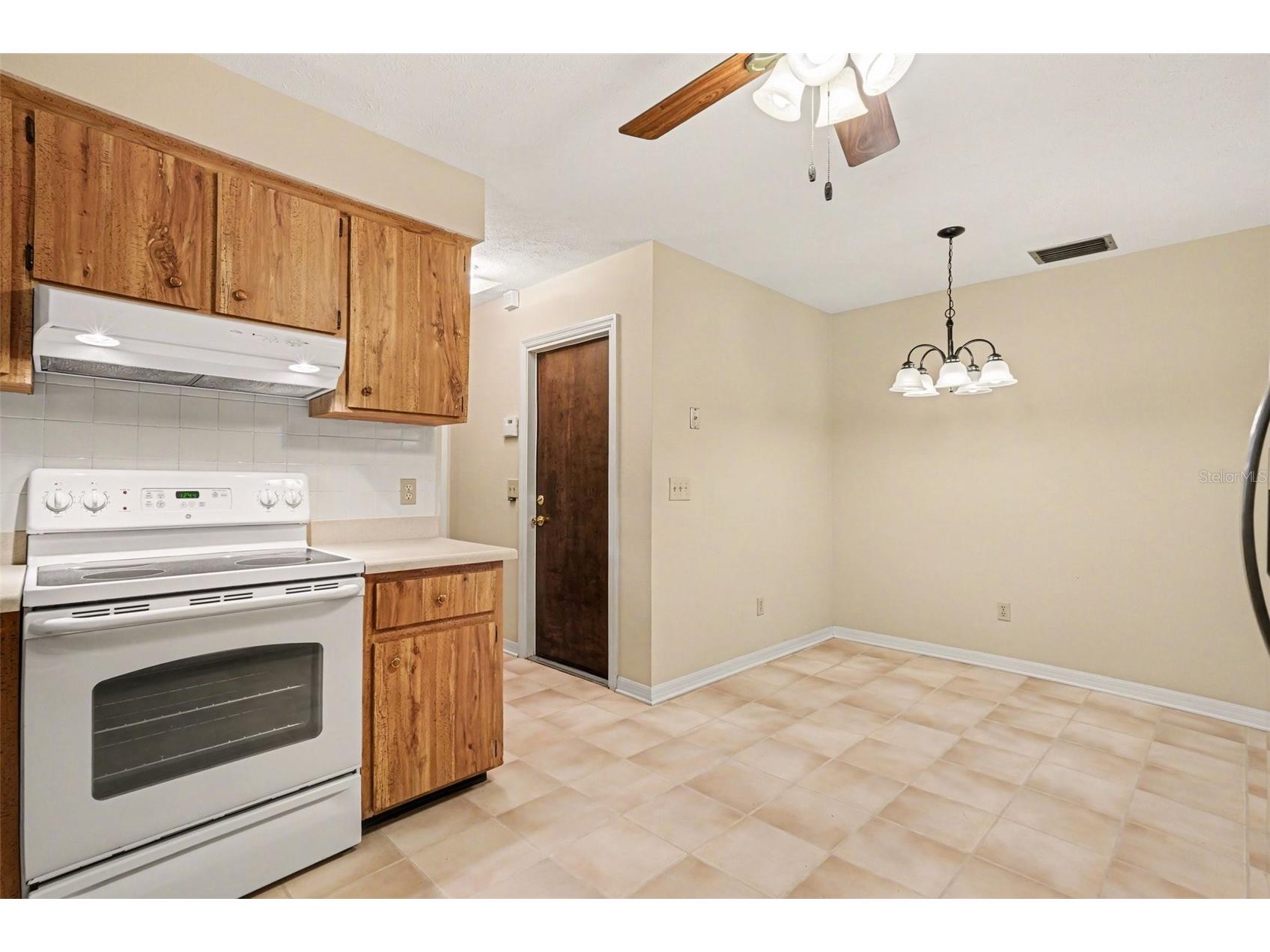1709 Sakura Drive Valrico FL 33596 TB8494124 image19